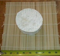 Bamboo draining mats sized 9.5 x 9.5 in.(24cm x 24cm). Excellent for draining or aging your cheeses. Allows air flow under the cheese. Easy to spray wash.